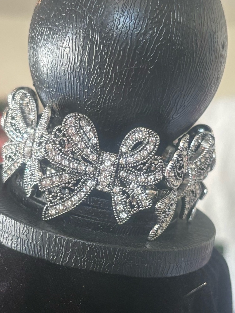 Rhinestone Bow Statement Bracelet - Silver